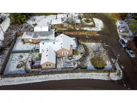 View/Area - 87606 Rice Rd, Mapleton, OR 97453 photo 3 of 4