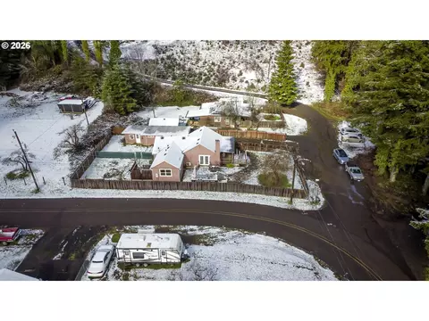 View/Area - 87606 Rice Rd, Mapleton, OR 97453 photo 2 of 4