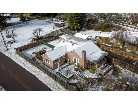 View/Area - 87606 Rice Rd, Mapleton, OR 97453 photo 1 of 4