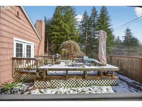 Exterior - 87606 Rice Rd, Mapleton, OR 97453 photo 4 of 13