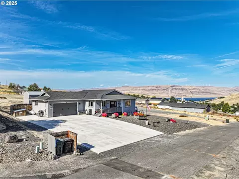 1275 Wright Rd, Arlington, OR 97812