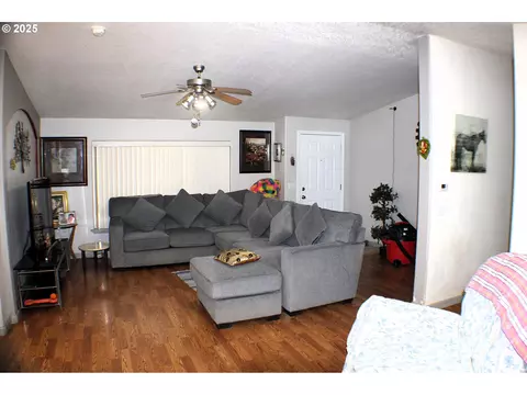 1320 Shoestring Rd, Riddle, OR 97469 photo 7