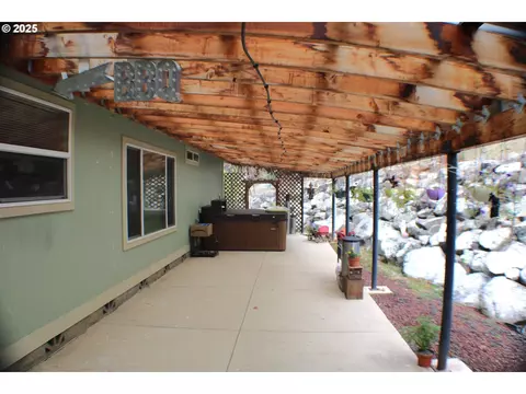 1320 Shoestring Rd, Riddle, OR 97469 photo 26