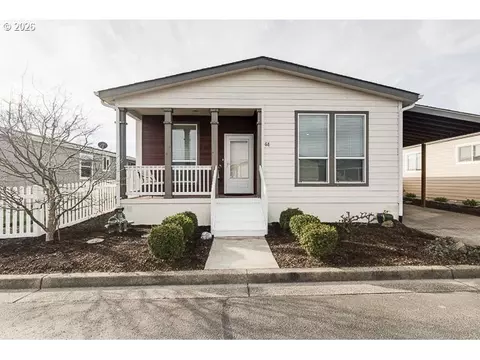 1000 S Mckern Ct # 68, Newberg, OR 97132
