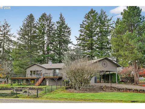 37902 SE Porter Rd, Estacada, OR 97023