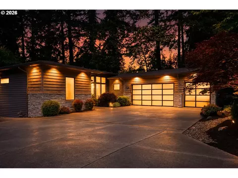 18965 Pilkington Rd, Lake Oswego, OR 97035