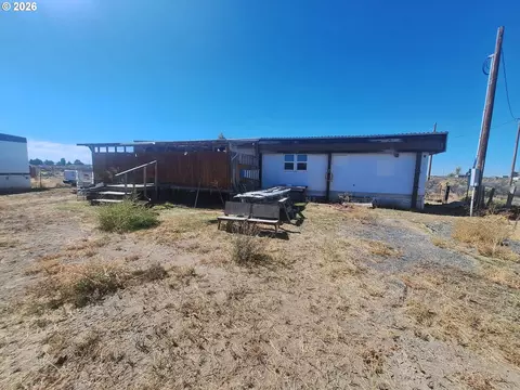 57585 Buckskin Rd, Christmas Valley, OR 97641