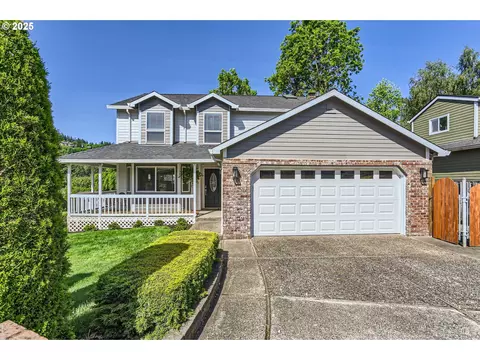 1736 Regency St, West Linn, OR 97068