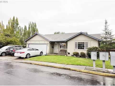 Exterior - 795 Red Cedar Ct, Eugene, OR 97402 photo 6 of 6