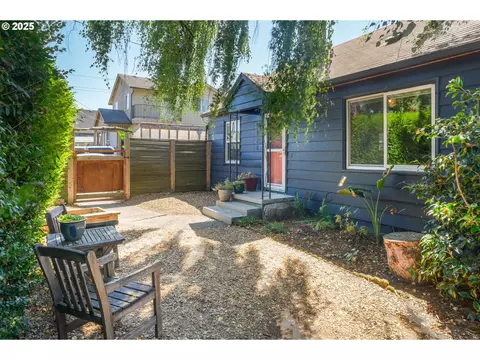 5525 NE 45th Ave, Portland, OR 97218