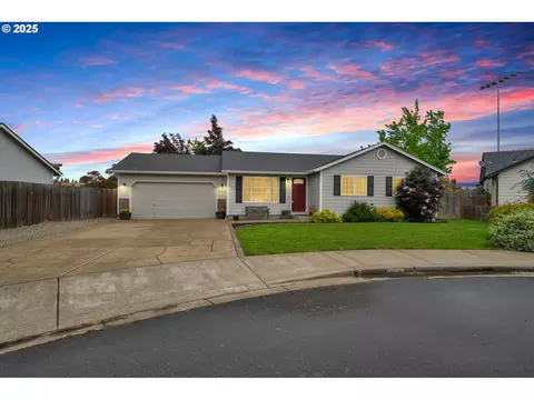 958 Bush Ln, Creswell, OR 97426