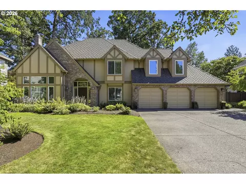 5326 Denton Dr, Lake Oswego, OR 97035