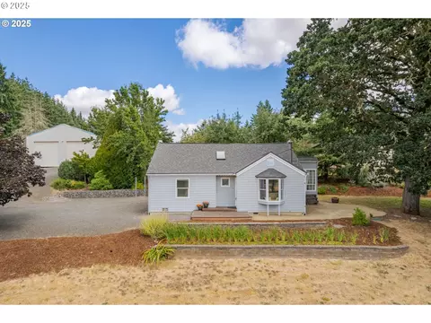93272 Bear Creek Ranch Rd, Junction City, OR 97448