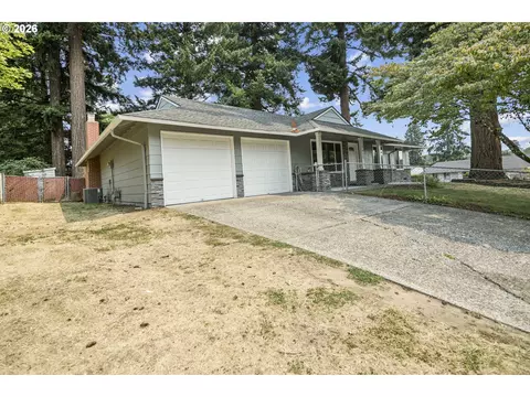 Exterior - 2013 NE Roberts Ct, Gresham, OR 97030 photo 5 of 12