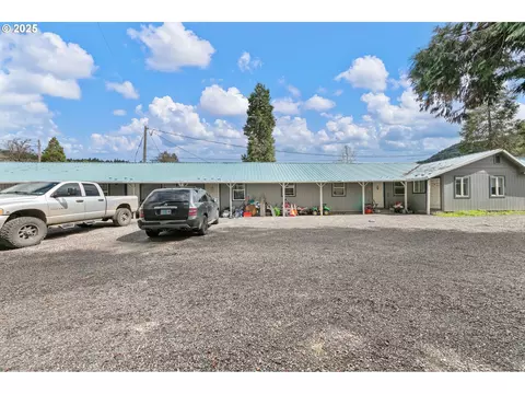 47706 Highway 58, Oakridge, OR 97463