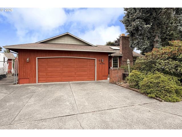 18190 Davis St, Sandy, OR 97055