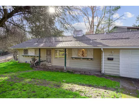 2935 NE 88th Pl, Portland, OR 97220
