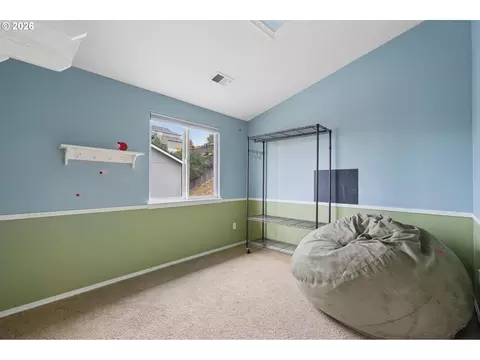 Bedroom - 2432 NW 29th Ave, Camas, WA 98607 photo 3 of 5