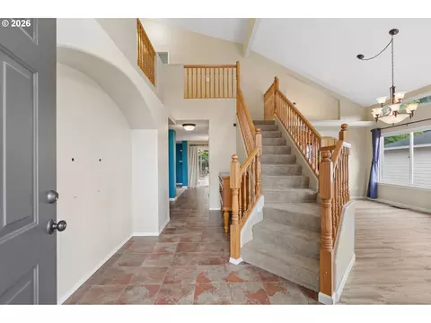 Entry Way - 2432 NW 29th Ave, Camas, WA 98607 photo 1 of 2