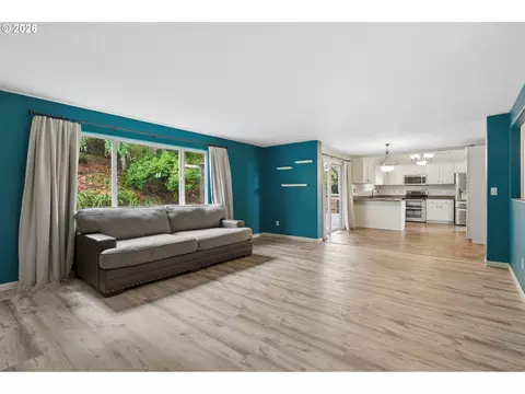 Living - 2432 NW 29th Ave, Camas, WA 98607 photo 4 of 7