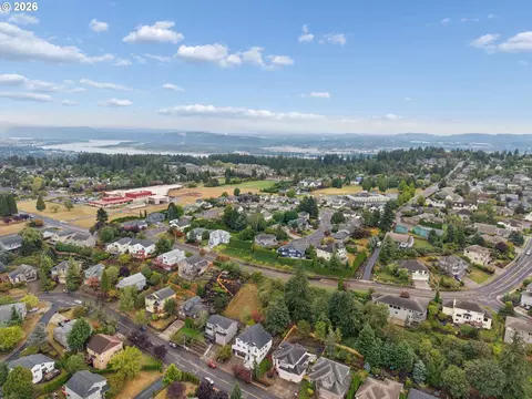 View/Area - 2432 NW 29th Ave, Camas, WA 98607 photo 4 of 4