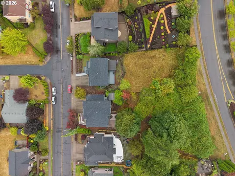 View/Area - 2432 NW 29th Ave, Camas, WA 98607 photo 3 of 4