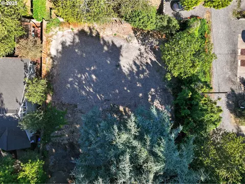 3735 SE Martins St, Portland, OR 97202