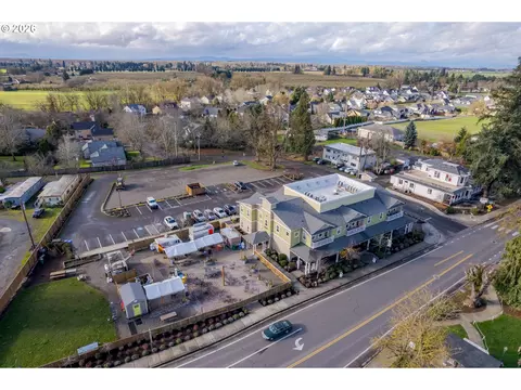 32633 W Mckenzie St, Eugene, OR 97408 photo 13