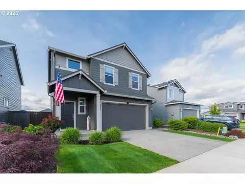 8720 N 3rd Way, Ridgefield, WA 98642