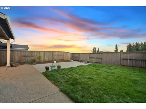 Exterior - 2999 S Quartz Dr, Cornelius, OR 97113 photo 9 of 11