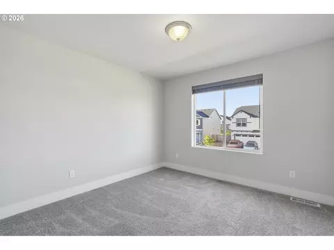 Bedroom - 2999 S Quartz Dr, Cornelius, OR 97113 photo 6 of 9