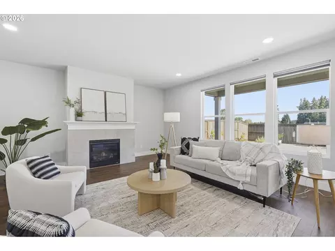 Living - 2999 S Quartz Dr, Cornelius, OR 97113 photo 1 of 4
