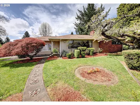 415 NE 116th Pl, Portland, OR 97220