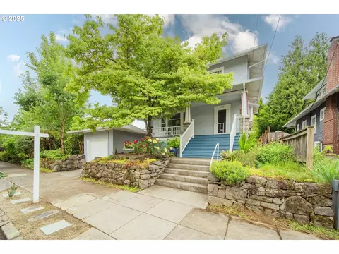 1823 SE 34th Ave, Portland, OR 97214