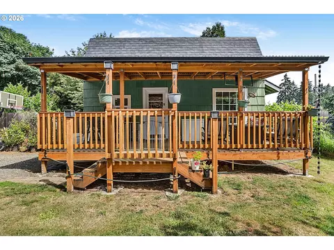 Exterior - 269 S 69th Pl, Springfield, OR 97478 photo 3 of 16