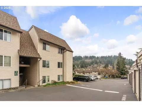200 SW Florence Ave #A-11, Gresham, OR 97080