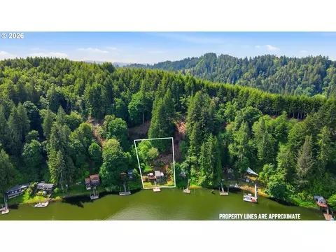 505 N Tenmile Lk, Lakeside, OR 97449