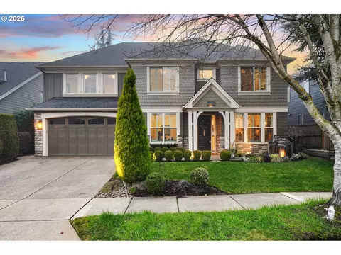 2863 Olympic St, Woodburn, OR 97071