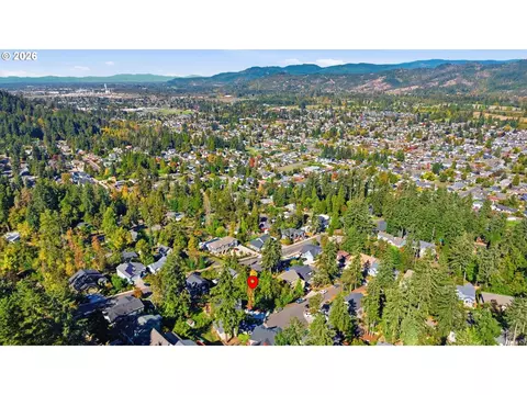 S 72nd Pl, Springfield, OR 97478 photo 9