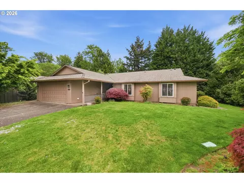 2730 SW Meyers Dr, Gresham, OR 97080