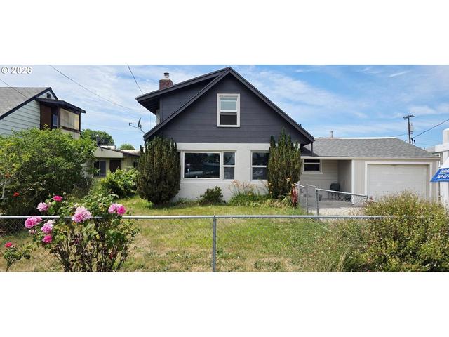 54 NW Rose St, Winston, OR 97496