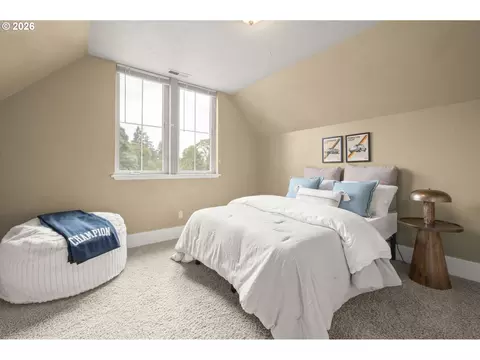 Bedroom - 1474 Arondo Ct, Eugene, OR 97401 photo 5 of 6