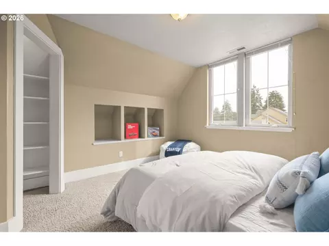 Bedroom - 1474 Arondo Ct, Eugene, OR 97401 photo 6 of 6