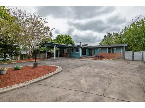 900 Fairview Ave SE, Salem, OR 97302