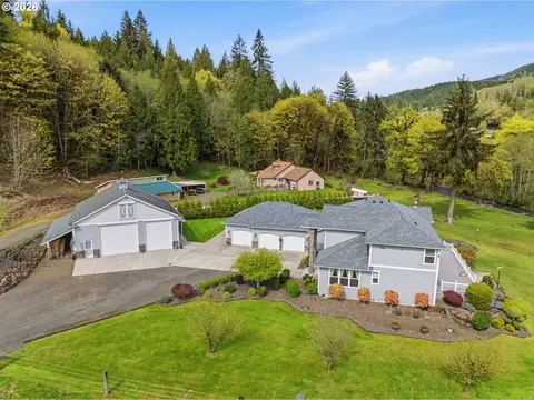 480 Apple Creek Rd, Longview, WA 98632