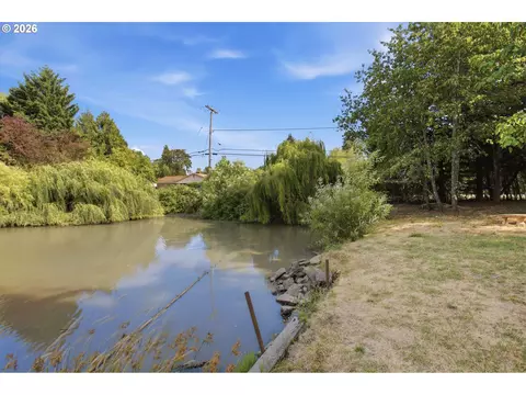View/Area - 1147 Park Ave, Eugene, OR 97404 photo 4 of 10