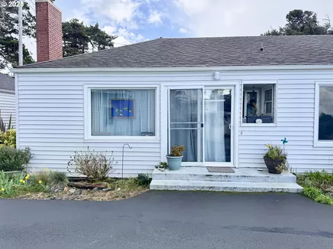 4239 SW Highway 101 #4, Lincoln City, OR 97367