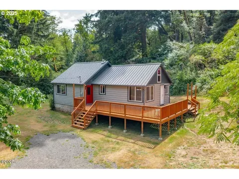 329 Olalla Rd, Toledo, OR 97391
