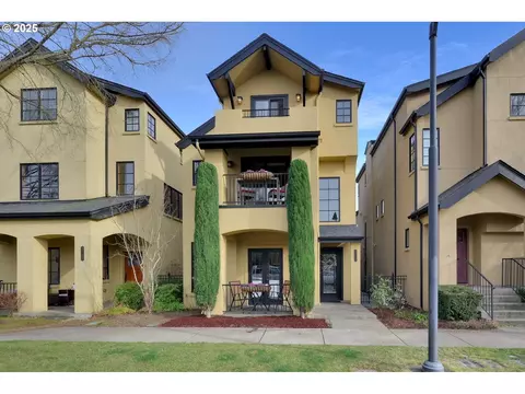 2775 Lord Byron Pl, Eugene, OR 97408