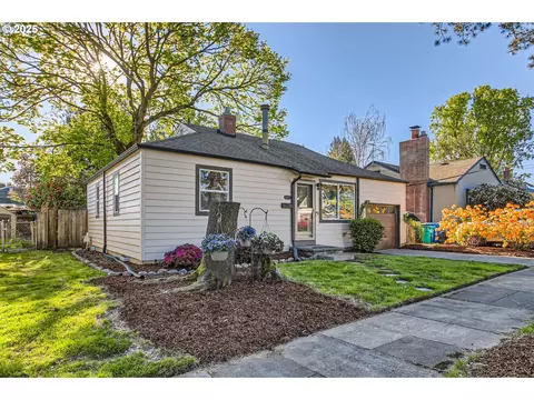 9612 N Van Houten Ave, Portland, OR 97203